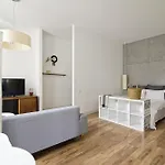 Appartement White Door Heart Of 1