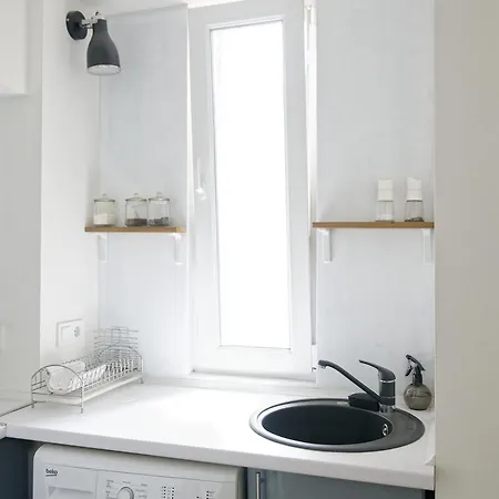 White Door Heart Of 1 Apartment
